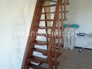 № 205 т.    Деревянная лестница 